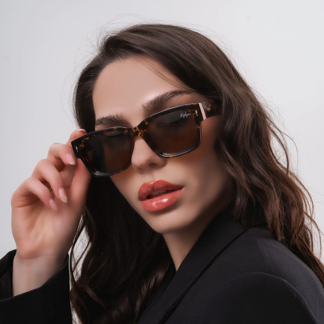 Mia Napszemüveg